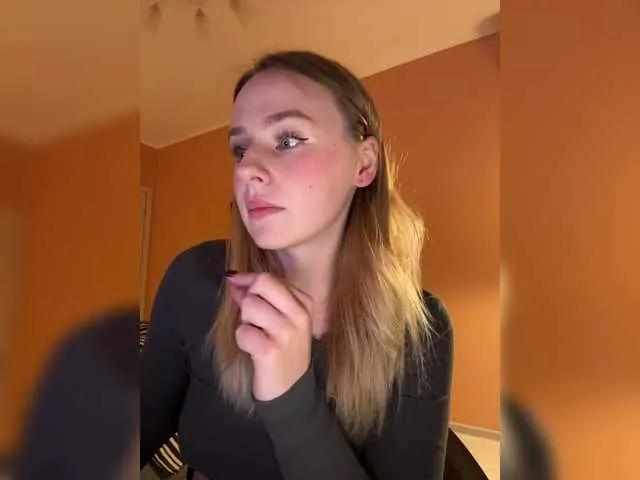 elegantbabe — I love a man who knows what he wants and exactly how to get it. Confidence is hot, but thinking about my desires? Even hotter  So go ahead --- impress me... if you can