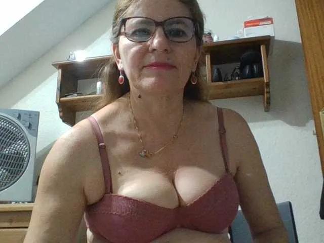 JuanitaWouti on BongaCams