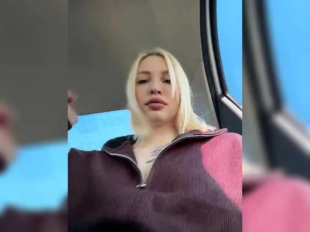 KettyPretty25 on BongaCams 