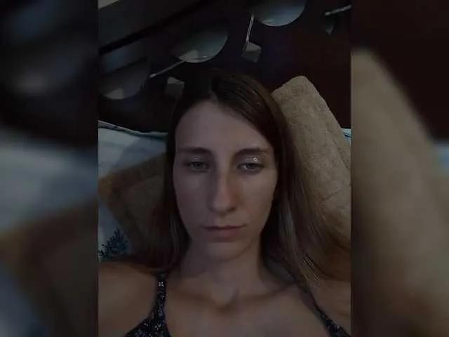 Kitty2044 on BongaCams 