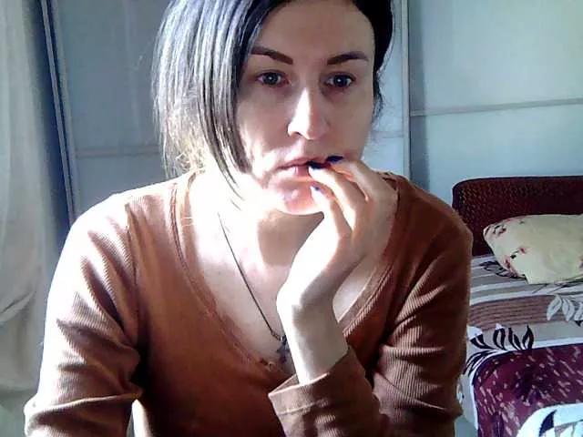 lily133 on BongaCams