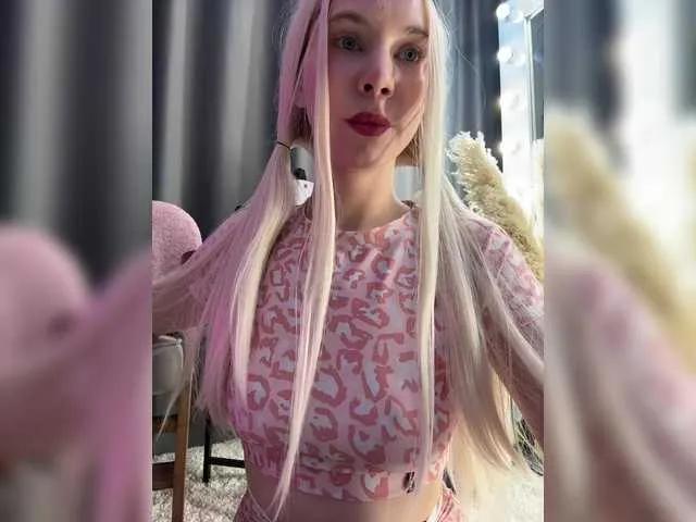 LolaDoll on BongaCams 