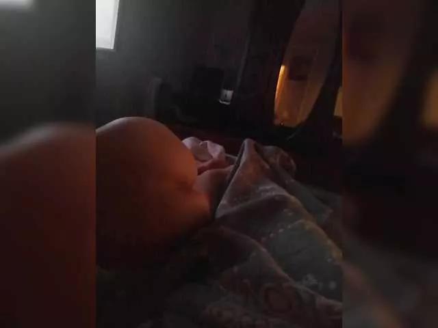 P-a-n-t-h-e-r on BongaCams 