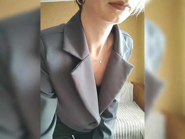 prettyKris on BongaCams