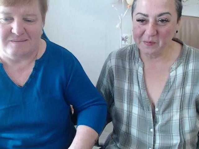 XMollyJaneEX — We like people who have something to offer us: kisses, touches, gifts