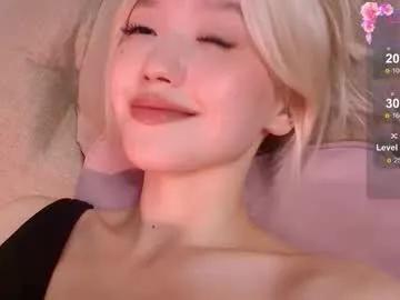 _milli_sun — Hey Guys! i am new let's have some fun! My GOAL:  Squirt time #anal #squirt #smalltits # #smallpussy #asian [654 tokens remaining]