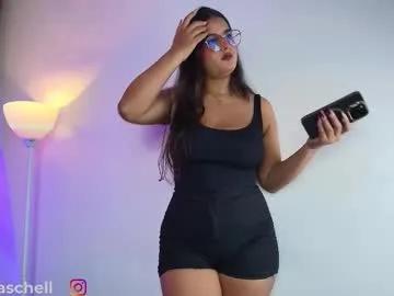 abby_raschell — GOAL: finger in pussy [115 tokens remaining] Welcome to my room! #latina  #curvy  #natural #milk #bigboobs