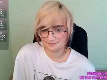 cute_yuki_kun — Suck your cock [100 tokens remaining] #ftm #bigclit #sexy #c2c #tease