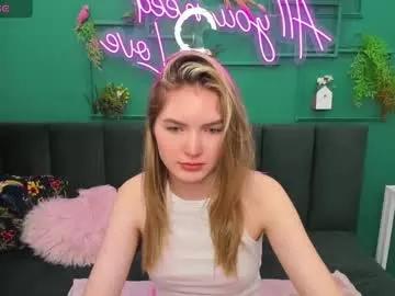 evelineamore on Chaturbate 