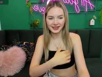 evelineamore on Chaturbate 
