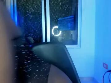 gisellefox_1 — Hi loves ,am New here on Chaturbate welcome to my room and let's get to make many friends around the world your tips gives me pleasure #ebony #milk #mommy  #bbc #bbw