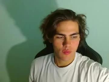 harryking1 — Prv is open, CumGoal -> #gay #muscle #18 #cum #young [2000 tokens remaining]