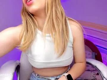 jana_parissi — GOAL: Ride pilow [131 tokens remaining] Hello guys, welcome to my room! let's be naughty today  #new #shy #latina #smalltits #18