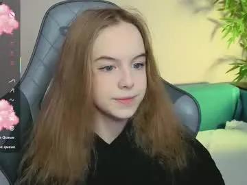 kebesheska — TOPLESS CLOSE UP [180 tokens left] #natural #teen #skinny #lovense #cute