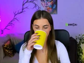 lina_fox12 on Chaturbate