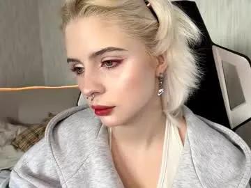 lorrettachimento — Goal: For a good stream ^^ i'm Isabel and #new here #shy #skinny #blonde #18  [0 tokens remaining]