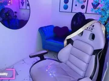 mariana_reids — GOAL: dance sexy and full naked [93 tokens remaining] Welcome to my room!  #new #teen #skinny #daddysgirl #smalltits