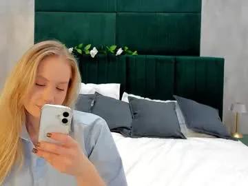 melanie_ryer — Goal reached!  Thanks to all tippers! Hello everyone, my name is Melanie!PVT OPEN #shy  #blonde #18 #feet #ass