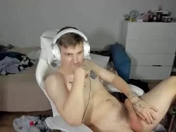 ray_hill — hi guys today I'm very excited, I want to cum in public or privat, let's do it together !) [2000 tokens left] #hairy #bigcock #new #cum #yung
