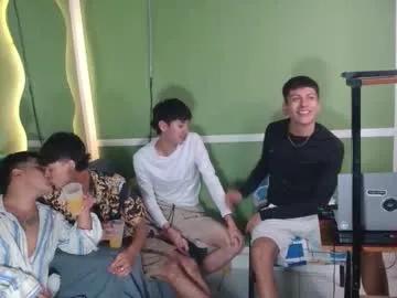 stebeen_smith — happy night one boy naked [444 tokens remaining] #team #young #bigcocks #ass #twinks