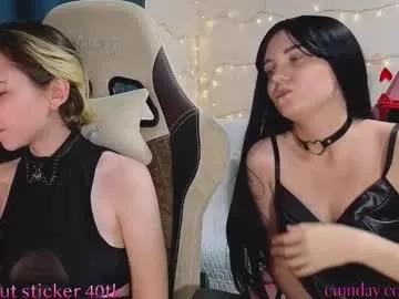 velvetvalkyries on Chaturbate