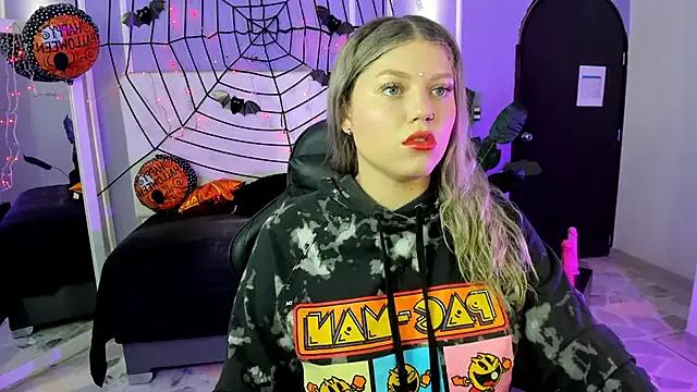 alaia_greyy on StripChat 