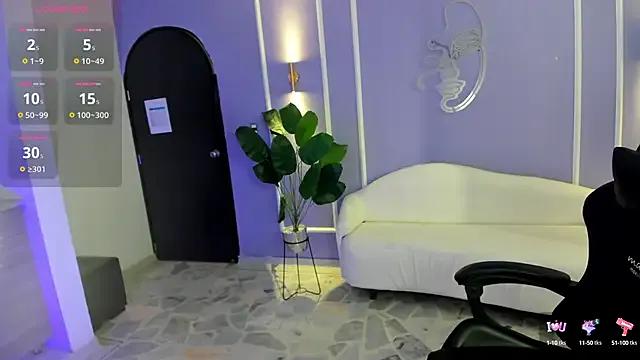 alaia_greyy on StripChat 