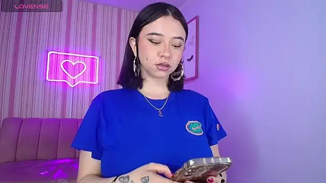 annbones_ch on StripChat 