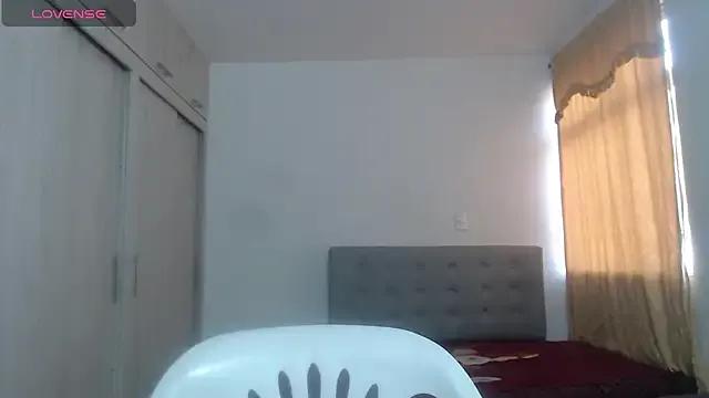 Anthonela_Queen — show tits