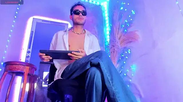 arthemisa_hot — POV: body tour 