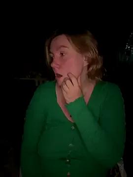 Barby_Kiss — Credit