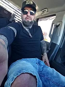 Beardedtattood — Hard and horny as fuck 