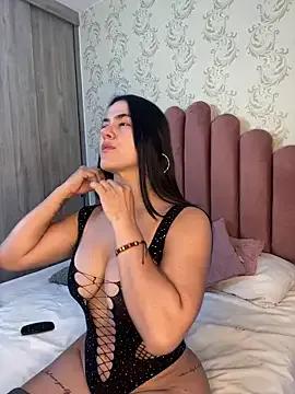 Bella_Fior on StripChat 