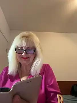 BoloshkaBlonda on StripChat