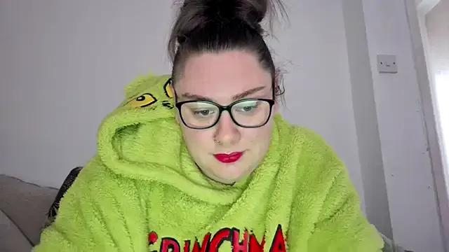 Bustycurves — free pic album