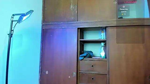 CeletheJones on StripChat 