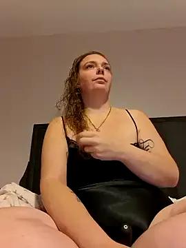 ChloVIPxx — toy control 5m