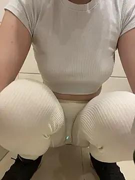 Cumonmme — Show boobs 