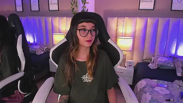 dayanne07 on StripChat 