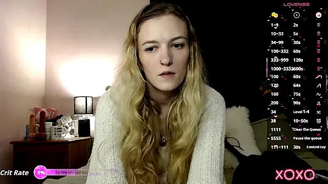 EllieeRose on StripChat 