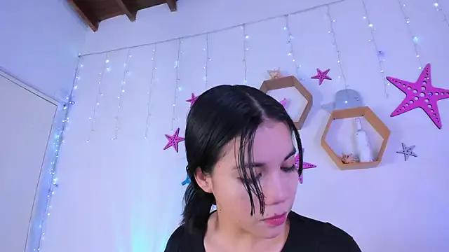 Emiily_Parkerr on StripChat 