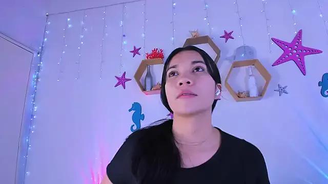 Emiily_Parkerr on StripChat 