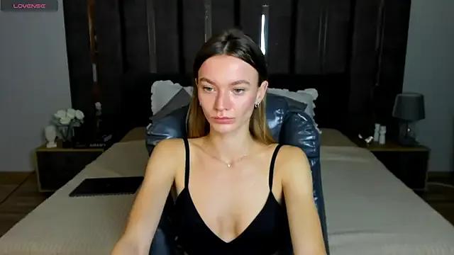 Freechat EvaToniz on StripChat