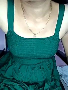 Godavari_pilla — Topless show