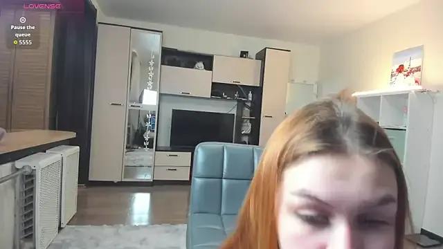 HeatherNextDoor's avatar