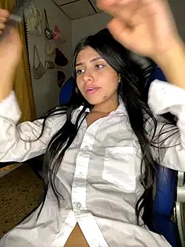 hurrem_18 on StripChat 