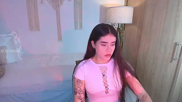 iriswest_ on StripChat 