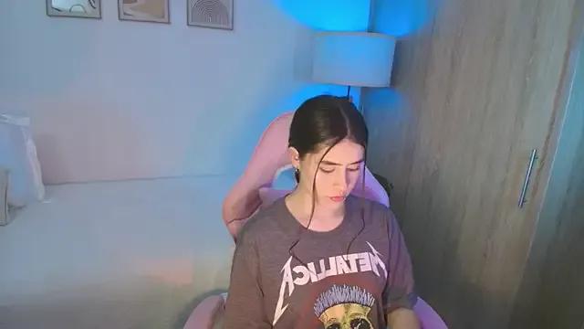 iriswest_ on StripChat 