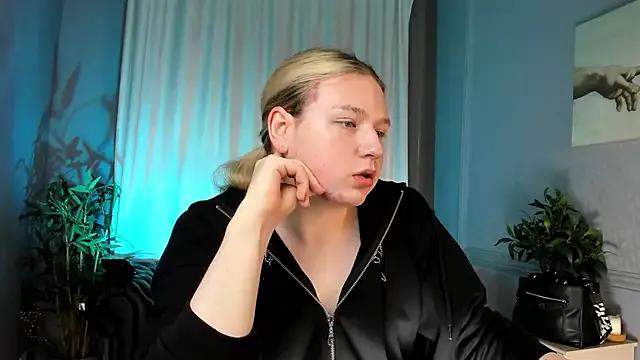 Jes_Solar — Play with spait and tongue