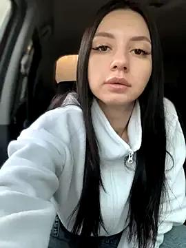 JulliaVegas — Squirt full naked